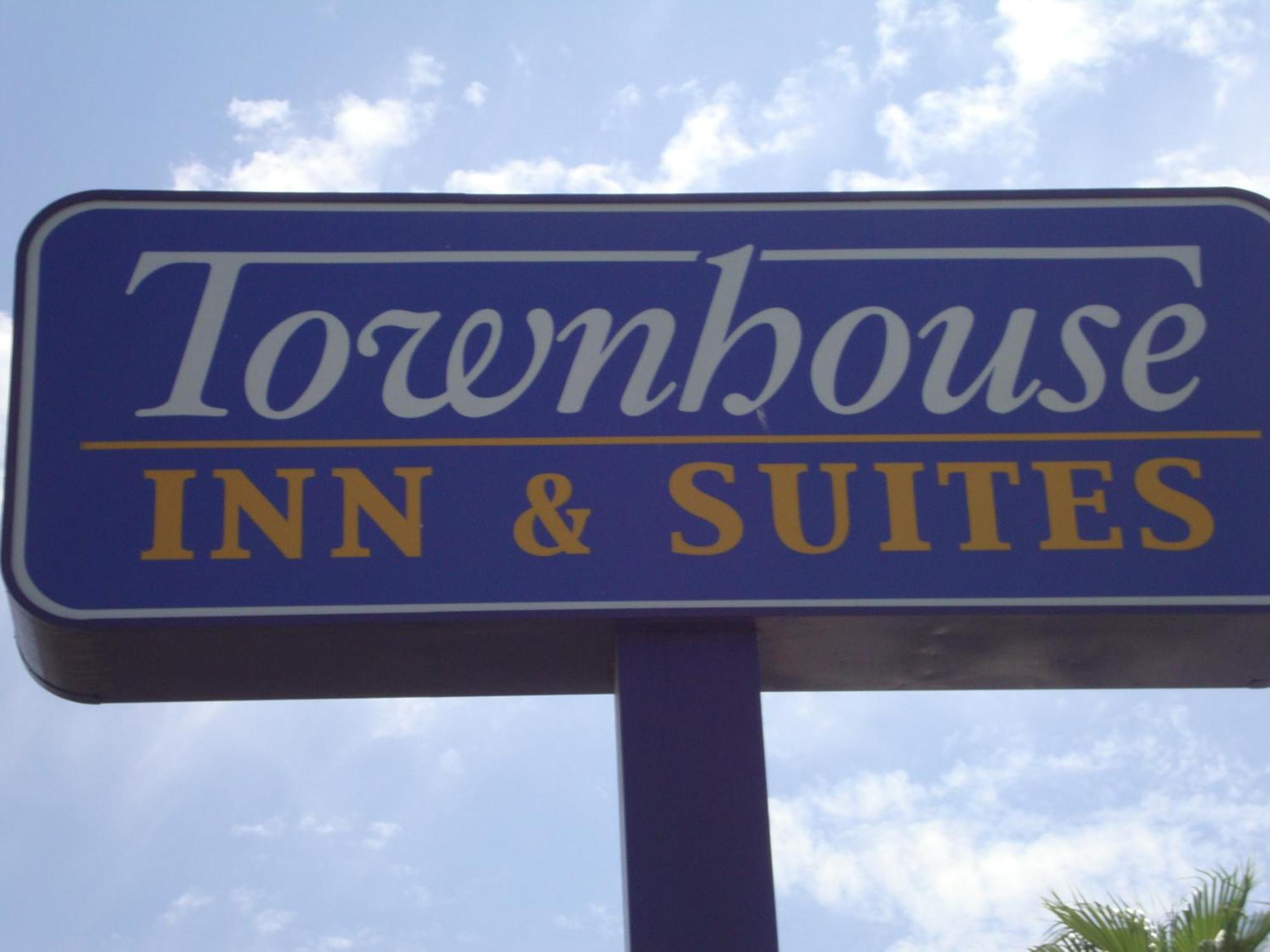 Townhouse Inn And Suites Brawley Exterior foto