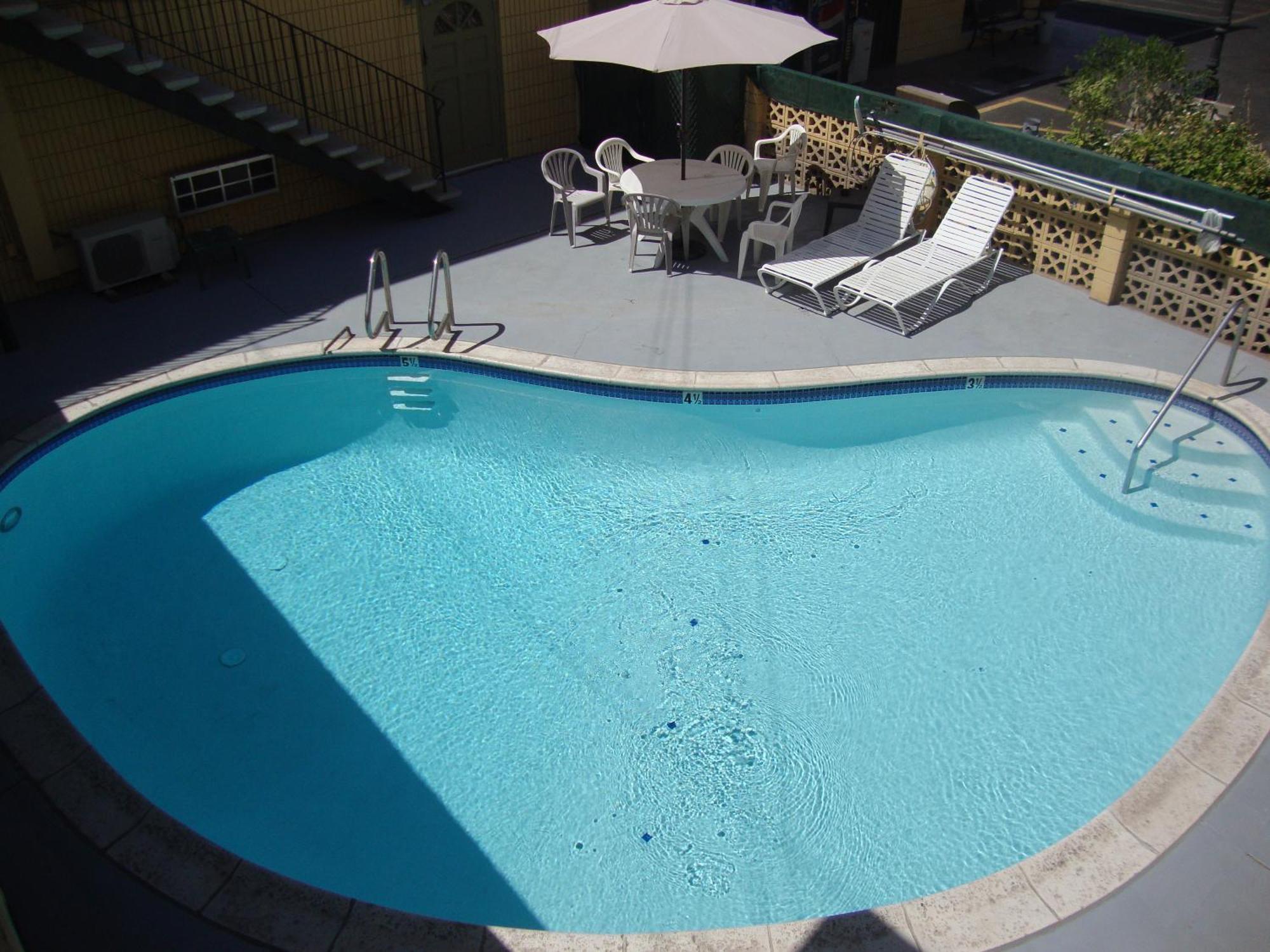 Townhouse Inn And Suites Brawley Exterior foto