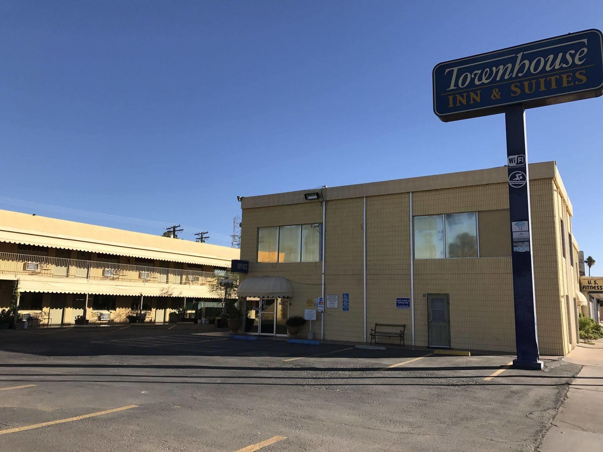 Townhouse Inn And Suites Brawley Exterior foto
